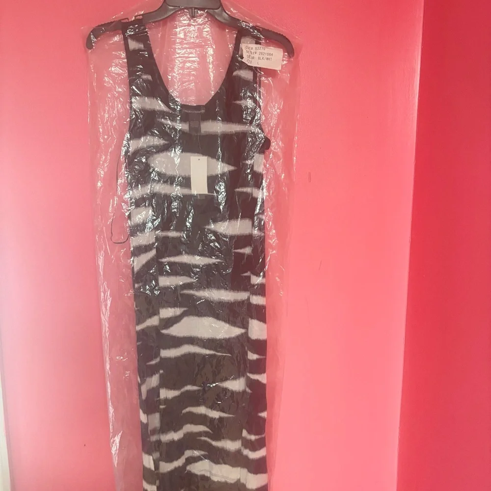 Sea Black and White Patterned Dress - Picture 1 of 6
